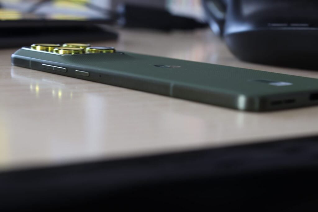 Recensione Motorola Edge 70 (12/512 GB): Il Best Buy sottile solo 5,99 mm Recensione Motorola Edge 70 (12/512 GB): Il Best Buy sottile solo 5,99 mm
